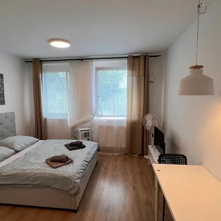 Air Conditioned 1 With Parking, New Building, Ruzinov Apartamento Bratislava