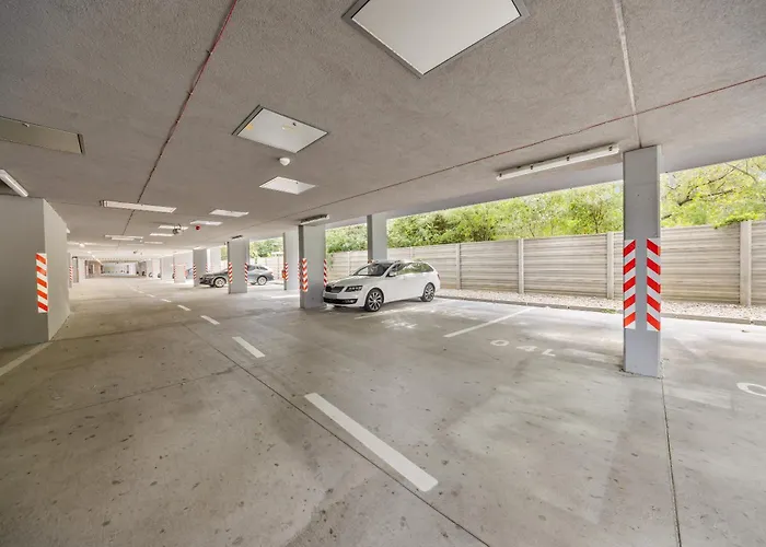 アパート Air Conditioned 1 With Parking, New Building, Ruzinov ブラチスラヴァ